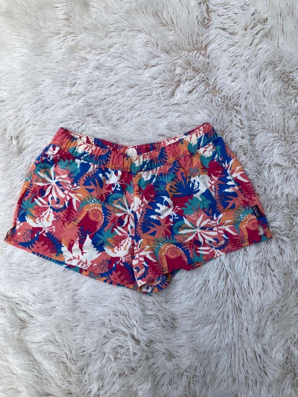 Patagonia Womens Barely Baggie Shorts Size Small